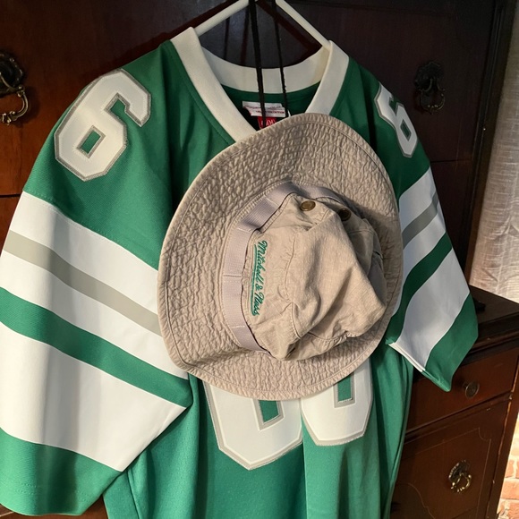 Philadelphia Eagles Mitchell & Ness Throwback Bill Bergey jersey with bucket hat - Picture 1 of 11